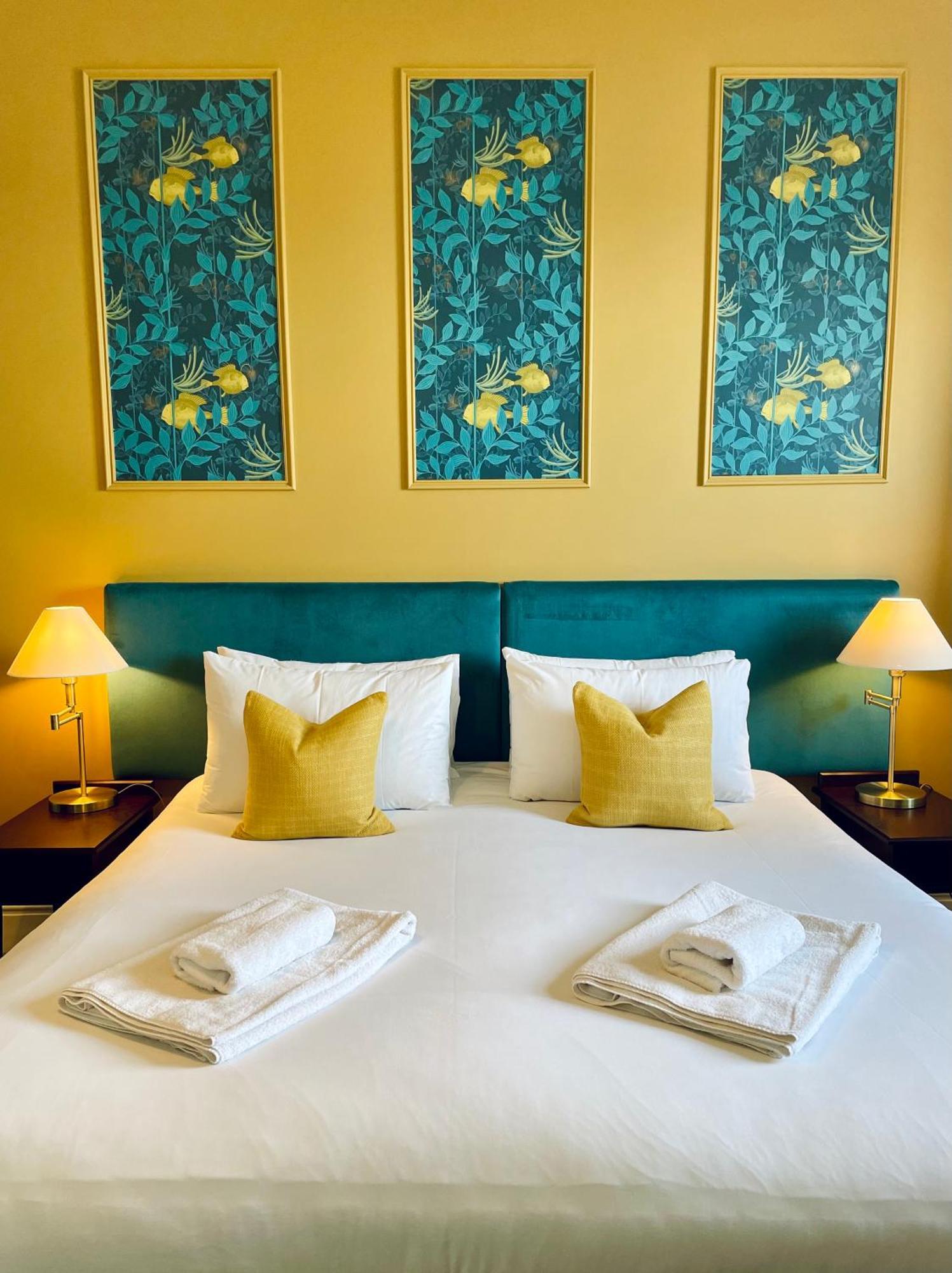 Weston Hotel 3*